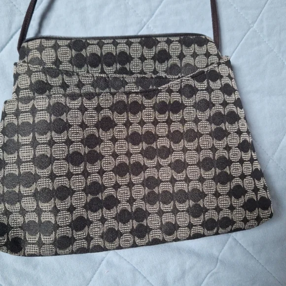 Maruca Sparrow Crossbody Bag - Picture 11 of 12